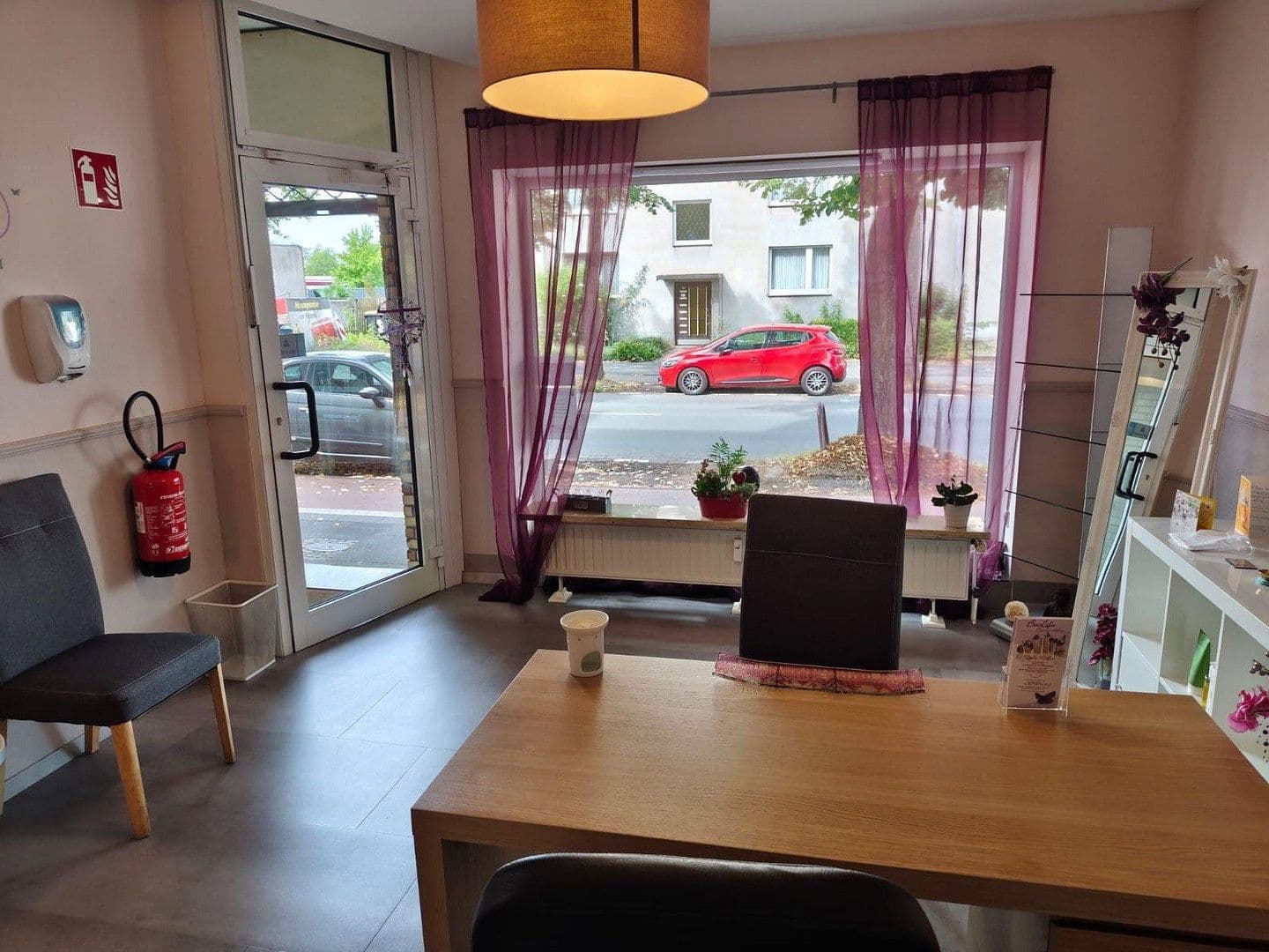 Prenájom kancelárie 100 m², Duisburg, Severné Porýnie - Westfálsko Prenájom kancelárie 100 m², Duisburg, Severné Porýnie - Westfálsko