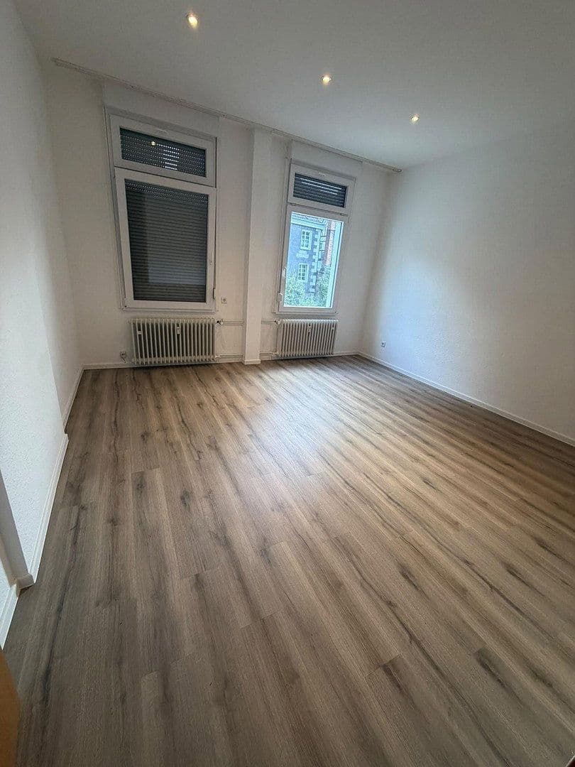 Prenájom bytu 1-izbový 42 m², Oststraße 11, Wuppertal, Severné Porýnie - Westfálsko Prenájom bytu 1-izbový 42 m², Oststraße 11, Wuppertal, Severné Porýnie - Westfálsko