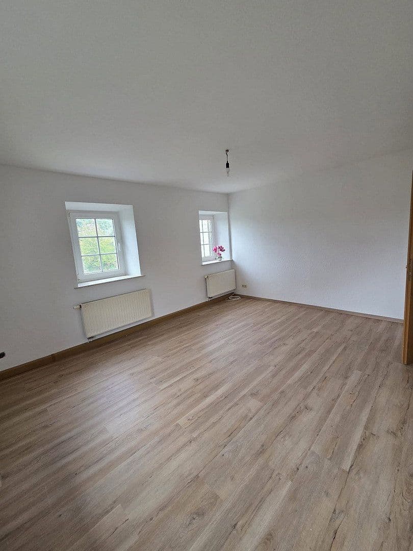 Prenájom bytu 3-izbový 83 m², Nossen, Sasko Prenájom bytu 3-izbový 83 m², Nossen, Sasko