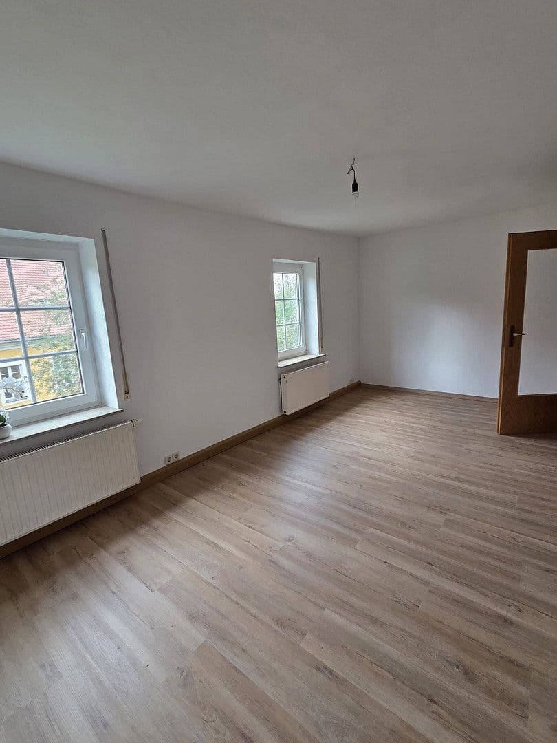 Prenájom bytu 3-izbový 83 m², Nossen, Sasko Prenájom bytu 3-izbový 83 m², Nossen, Sasko