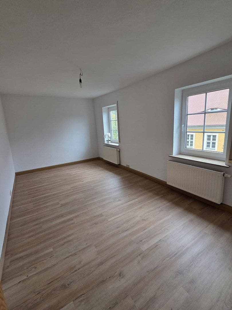 Prenájom bytu 3-izbový 83 m², Nossen, Sasko Prenájom bytu 3-izbový 83 m², Nossen, Sasko