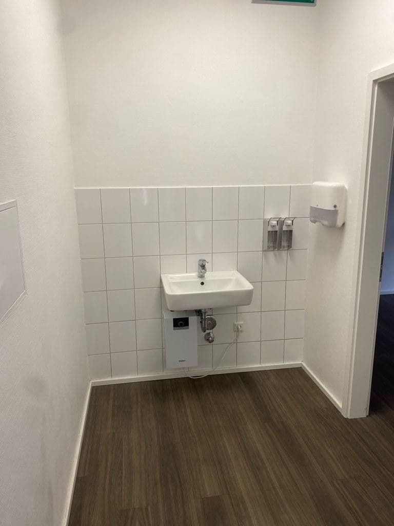 Prenájom kancelárie 203 m², Mainz, Porýnie-Falcko Prenájom kancelárie 203 m², Mainz, Porýnie-Falcko
