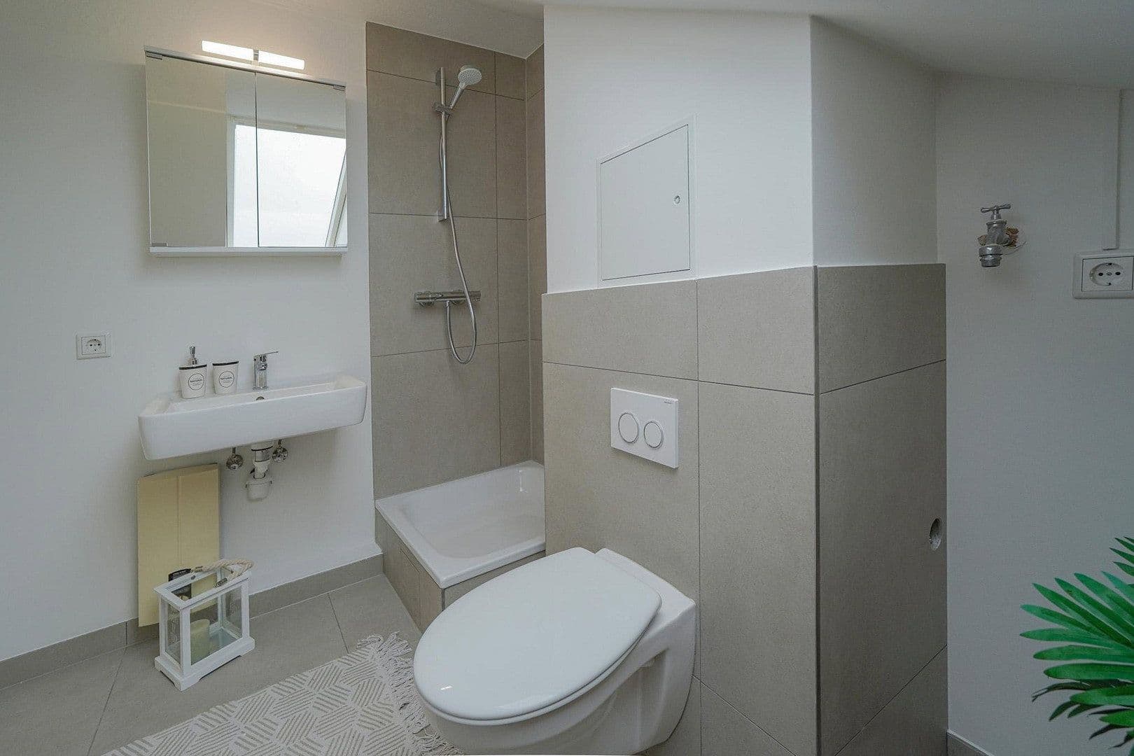 Predaj bytu 4-izbový 100 m², Dr.-Sasse-Str. 10, Lilienthal, Dolné Sasko Predaj bytu 4-izbový 100 m², Dr.-Sasse-Str. 10, Lilienthal, Dolné Sasko