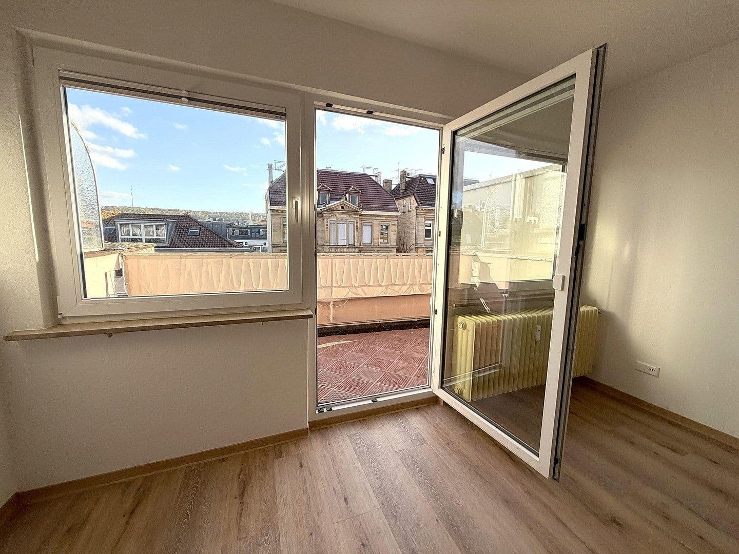 Prenájom bytu 2-izbový 44 m², Stuttgart, Bádensko-Wurttembersko Prenájom bytu 2-izbový 44 m², Stuttgart, Bádensko-Wurttembersko