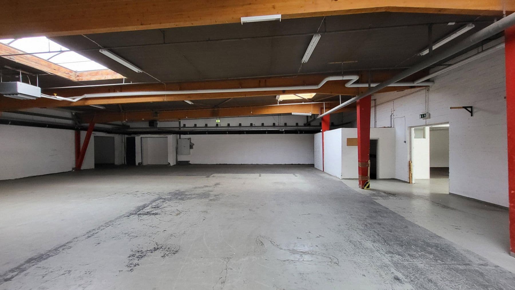 Prenájom nebytového priestoru 1.043 m², Oeynhausener Straße 48-54, Löhne, Severné Porýnie - Westfálsko Prenájom nebytového priestoru 1.043 m², Oeynhausener Straße 48-54, Löhne, Severné Porýnie - Westfálsko