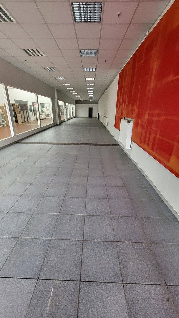 Prenájom nebytového priestoru 1.043 m², Oeynhausener Straße 48-54, Löhne, Severné Porýnie - Westfálsko Prenájom nebytového priestoru 1.043 m², Oeynhausener Straße 48-54, Löhne, Severné Porýnie - Westfálsko