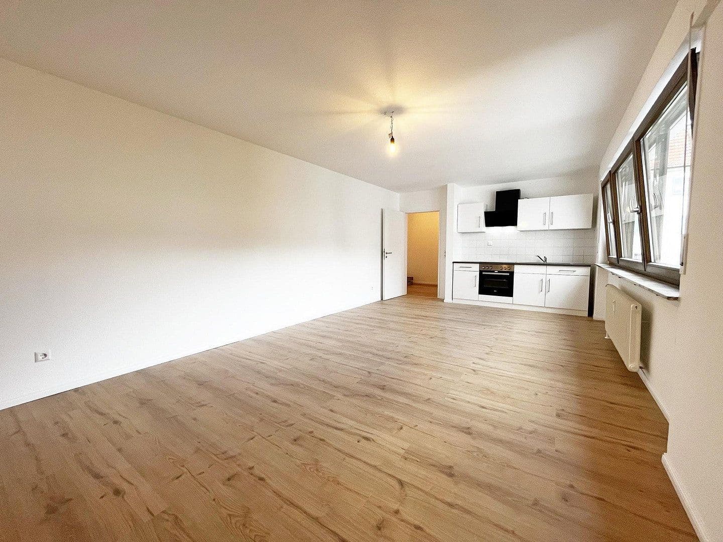 Prenájom bytu 1-izbový 44 m², Stuttgart, Bádensko-Wurttembersko Prenájom bytu 1-izbový 44 m², Stuttgart, Bádensko-Wurttembersko