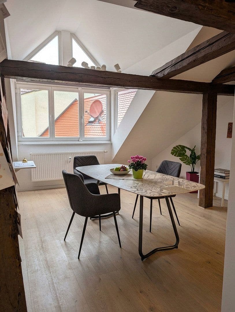 Predaj bytu 4-izbový 140 m², Baiersdorf, Bavorsko Predaj bytu 4-izbový 140 m², Baiersdorf, Bavorsko
