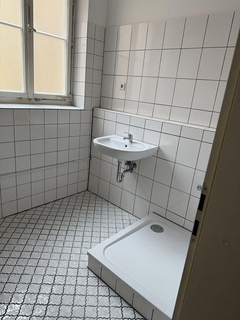 Prenájom bytu 6-izbový 125 m², Spitalstraße 17, Ellwangen (Jagst), Bádensko-Wurttembersko Prenájom bytu 6-izbový 125 m², Spitalstraße 17, Ellwangen (Jagst), Bádensko-Wurttembersko