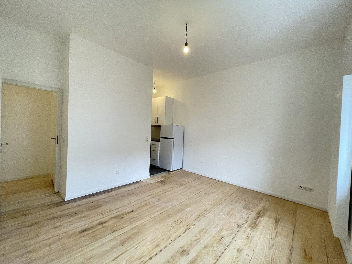Prenájom bytu 2-izbový 46 m², Friedberger Landstraße 85, Frankfurt am Main, Hesensko Prenájom bytu 2-izbový 46 m², Friedberger Landstraße 85, Frankfurt am Main, Hesensko