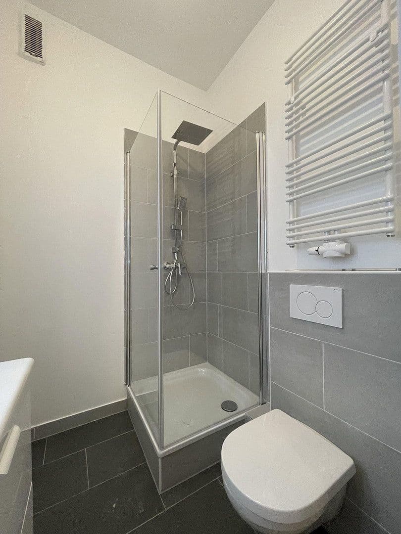 Prenájom bytu 2-izbový 46 m², Friedberger Landstraße 85, Frankfurt am Main, Hesensko Prenájom bytu 2-izbový 46 m², Friedberger Landstraße 85, Frankfurt am Main, Hesensko