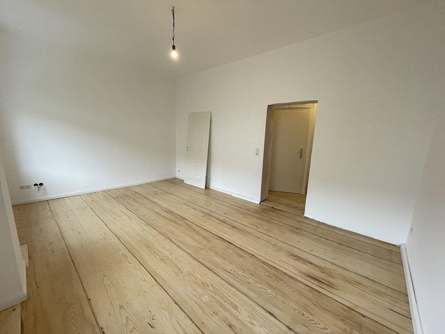 Prenájom bytu 2-izbový 46 m², Friedberger Landstraße 85, Frankfurt am Main, Hesensko Prenájom bytu 2-izbový 46 m², Friedberger Landstraße 85, Frankfurt am Main, Hesensko