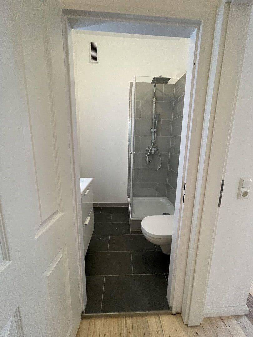 Prenájom bytu 2-izbový 46 m², Friedberger Landstraße 85, Frankfurt am Main, Hesensko Prenájom bytu 2-izbový 46 m², Friedberger Landstraße 85, Frankfurt am Main, Hesensko
