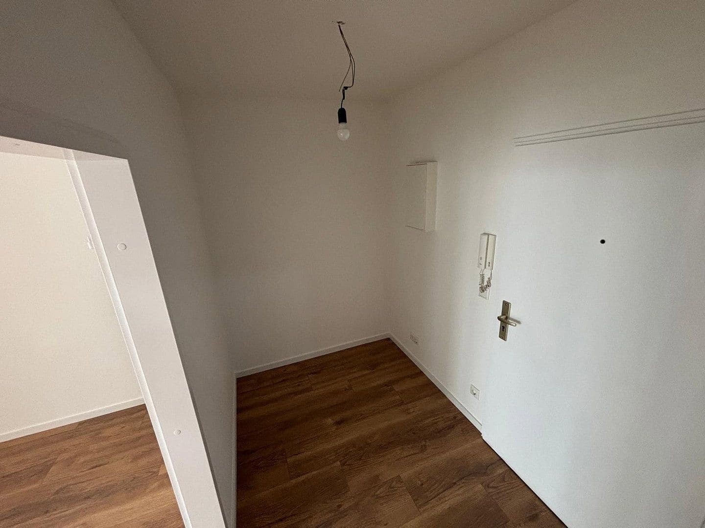 Prenájom bytu 1-izbový 37 m², Coventrystraße 55, Frankfurt am Main, Hesensko Prenájom bytu 1-izbový 37 m², Coventrystraße 55, Frankfurt am Main, Hesensko