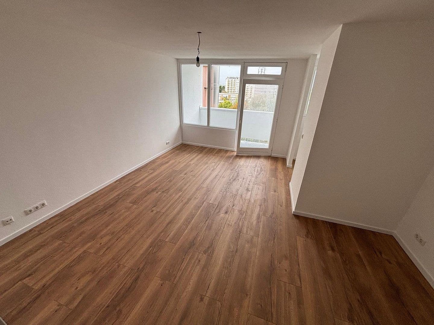 Prenájom bytu 1-izbový 37 m², Coventrystraße 55, Frankfurt am Main, Hesensko Prenájom bytu 1-izbový 37 m², Coventrystraße 55, Frankfurt am Main, Hesensko