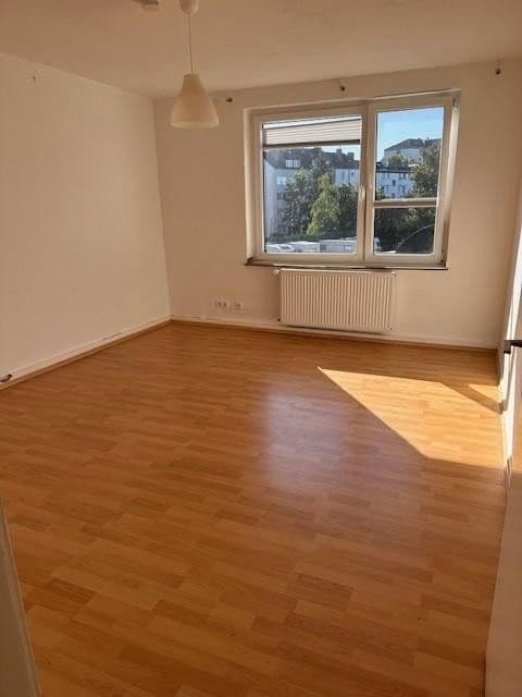 Prenájom bytu 3-izbový 78 m², Stolberger Str. 146, Aachen, Severné Porýnie - Westfálsko Prenájom bytu 3-izbový 78 m², Stolberger Str. 146, Aachen, Severné Porýnie - Westfálsko
