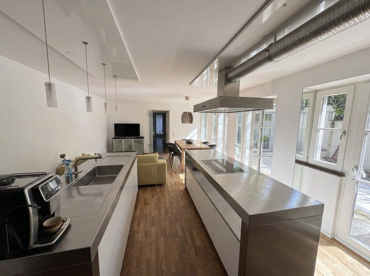 Predaj bytu 2-izbový 99 m², Belfortstrasse 8, Köln, Severné Porýnie - Westfálsko Predaj bytu 2-izbový 99 m², Belfortstrasse 8, Köln, Severné Porýnie - Westfálsko