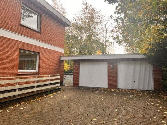 Prenájom domu 260 m², pozemok 1.300 m², Grenzweg 44, Buchholz in der Nordheide, Dolné Sasko Prenájom domu 260 m², pozemok 1.300 m², Grenzweg 44, Buchholz in der Nordheide, Dolné Sasko