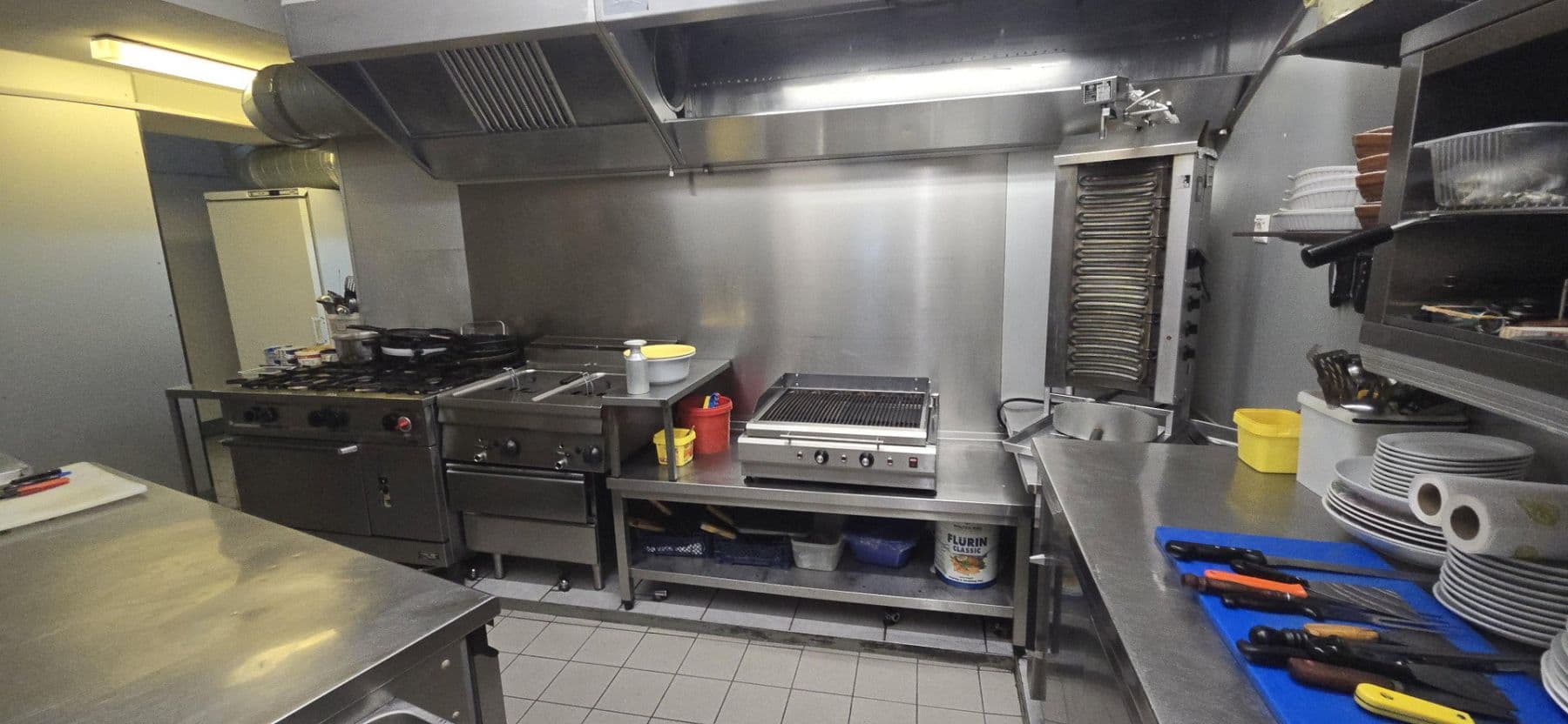 Prenájom nebytového priestoru 312 m², Gustavstr. 7, Wuppertal, Severné Porýnie - Westfálsko Prenájom nebytového priestoru 312 m², Gustavstr. 7, Wuppertal, Severné Porýnie - Westfálsko
