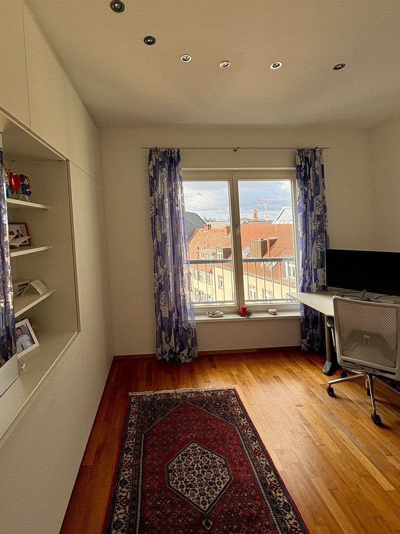 Predaj bytu 4-izbový 178 m², Kreuzstr. 22, Karlsruhe, Bádensko-Wurttembersko Predaj bytu 4-izbový 178 m², Kreuzstr. 22, Karlsruhe, Bádensko-Wurttembersko
