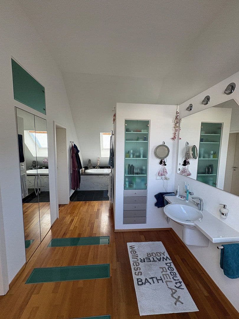 Predaj bytu 4-izbový 178 m², Kreuzstr. 22, Karlsruhe, Bádensko-Wurttembersko Predaj bytu 4-izbový 178 m², Kreuzstr. 22, Karlsruhe, Bádensko-Wurttembersko