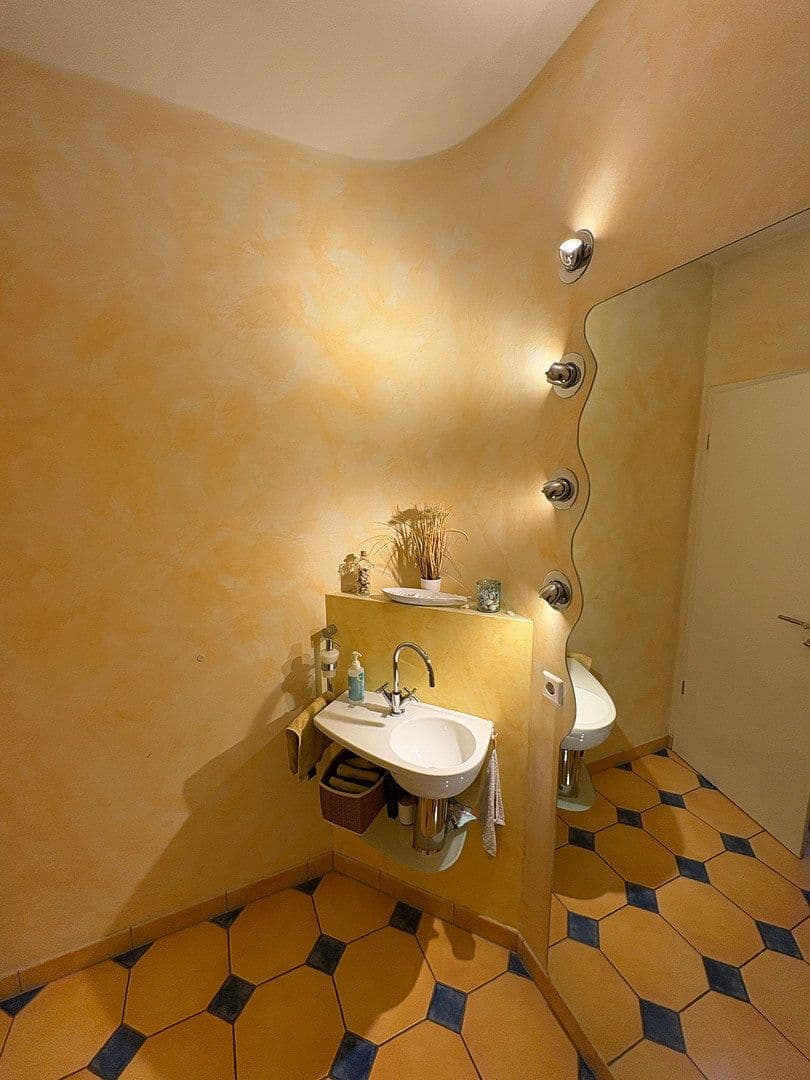 Predaj bytu 4-izbový 178 m², Kreuzstr. 22, Karlsruhe, Bádensko-Wurttembersko Predaj bytu 4-izbový 178 m², Kreuzstr. 22, Karlsruhe, Bádensko-Wurttembersko