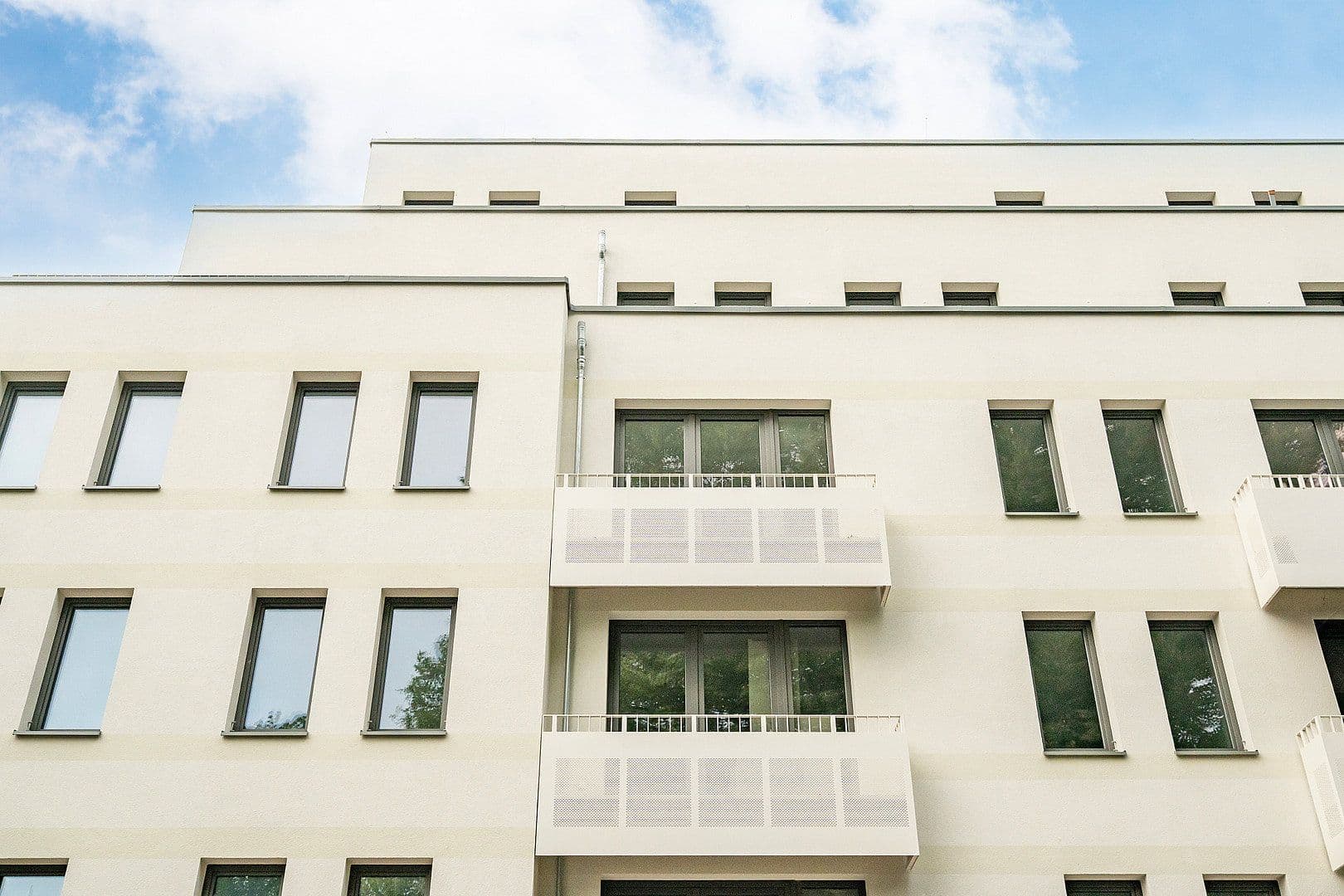 Prenájom bytu 2-izbový 56 m², Parkstraße 40, BERLIN, Berlín Prenájom bytu 2-izbový 56 m², Parkstraße 40, BERLIN, Berlín