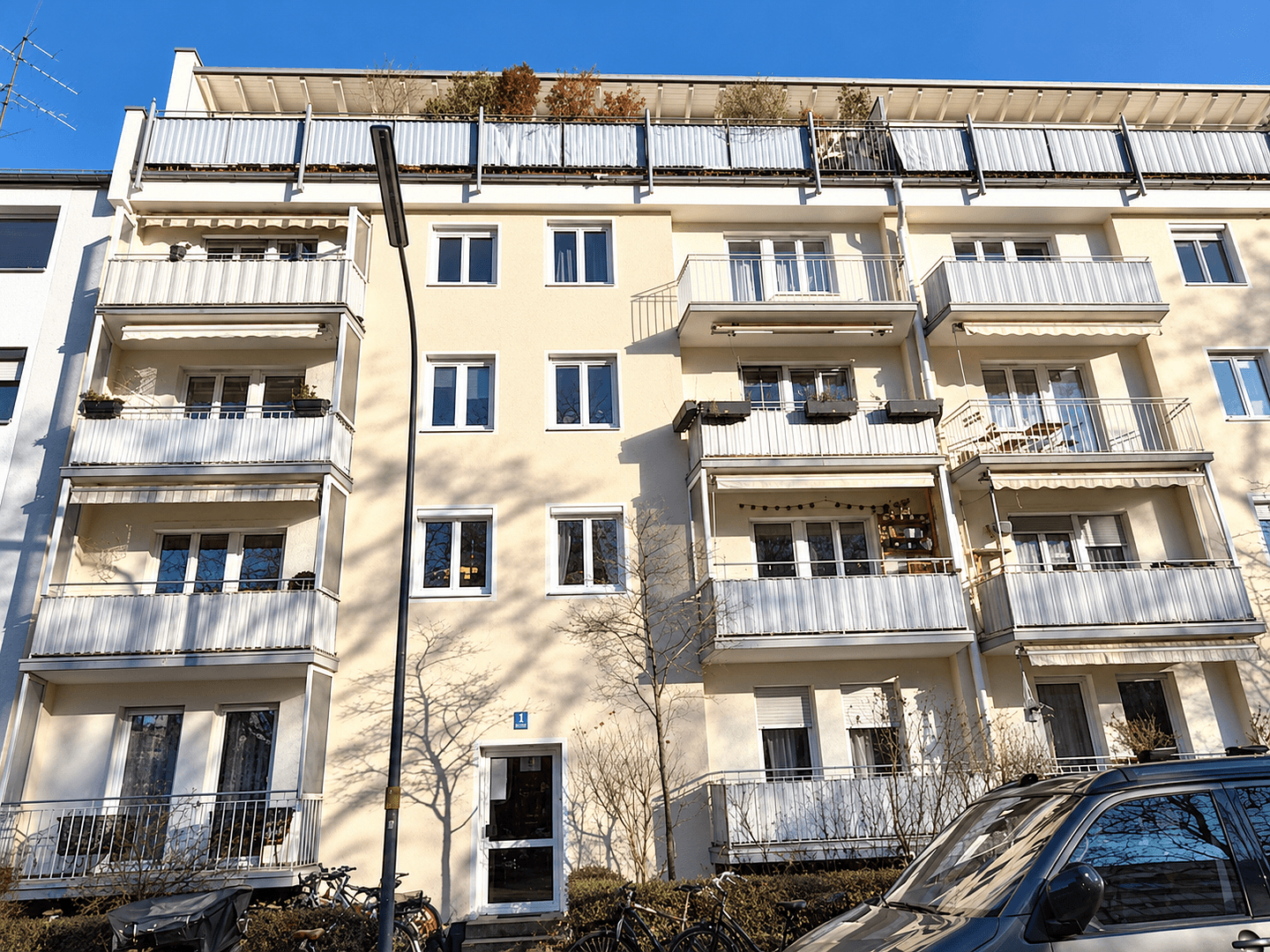 Prenájom bytu 3-izbový 60 m², München, Bavorsko Prenájom bytu 3-izbový 60 m², München, Bavorsko