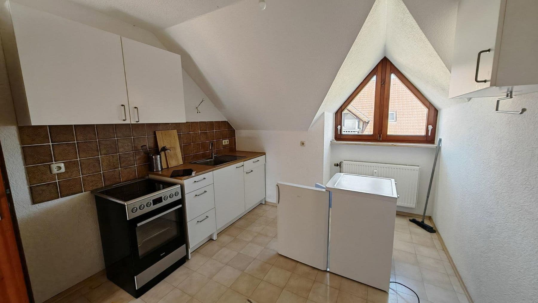 Prenájom bytu 3-izbový 64 m², Schlegelstr. 16, Schwandorf, Bavorsko Prenájom bytu 3-izbový 64 m², Schlegelstr. 16, Schwandorf, Bavorsko