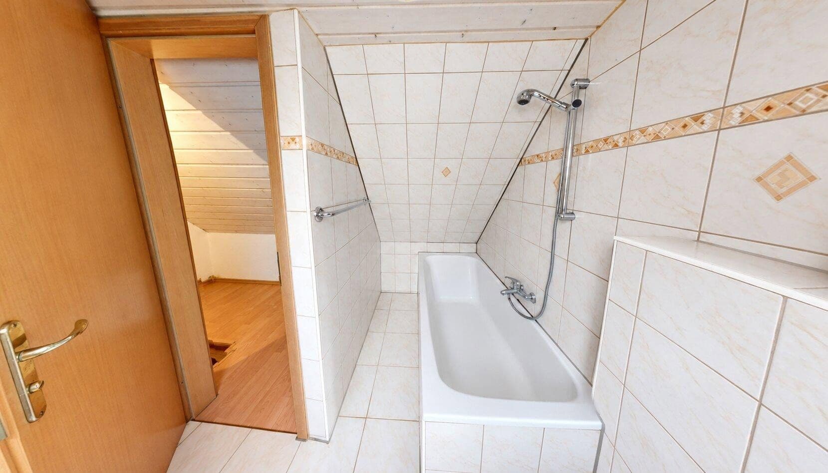 Predaj bytu 5-izbový 90 m², Heilbronn, Bádensko-Wurttembersko Predaj bytu 5-izbový 90 m², Heilbronn, Bádensko-Wurttembersko