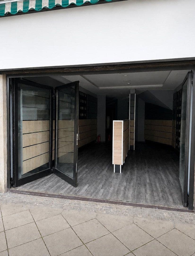 Prenájom nebytového priestoru 360 m², Hohe Straße 16, Dortmund, Severné Porýnie - Westfálsko Prenájom nebytového priestoru 360 m², Hohe Straße 16, Dortmund, Severné Porýnie - Westfálsko