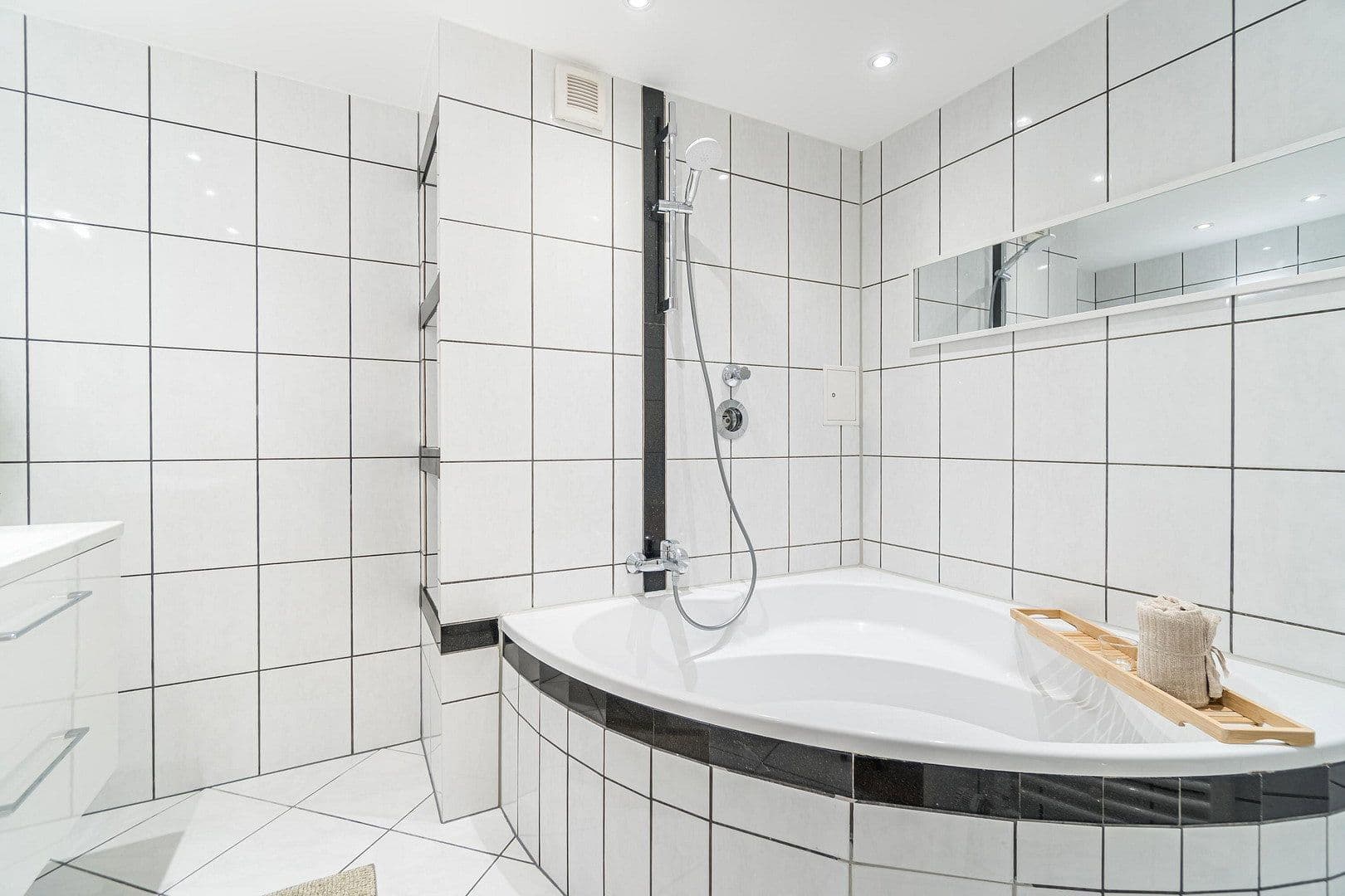 Predaj bytu 3-izbový 89 m², Flachsbleiche 70, Kaarst, Severné Porýnie - Westfálsko Predaj bytu 3-izbový 89 m², Flachsbleiche 70, Kaarst, Severné Porýnie - Westfálsko