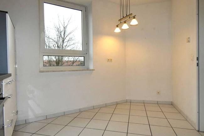 Prenájom bytu 1-izbový 49 m², Kometenplatz 51, Duisburg, Severné Porýnie - Westfálsko Prenájom bytu 1-izbový 49 m², Kometenplatz 51, Duisburg, Severné Porýnie - Westfálsko