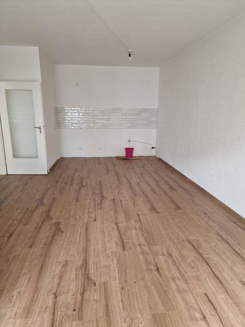 Prenájom bytu 3-izbový 75 m², Ackerstr.7, Frankenthal, Porýnie-Falcko Prenájom bytu 3-izbový 75 m², Ackerstr.7, Frankenthal, Porýnie-Falcko