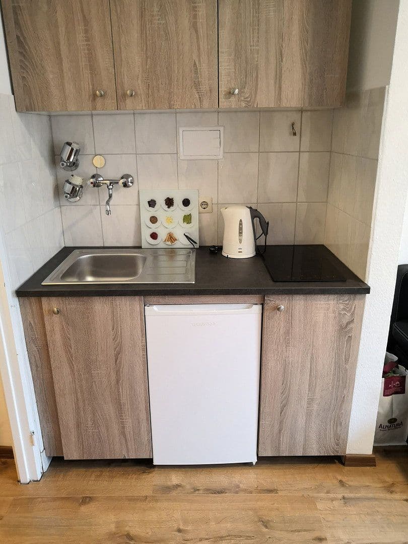 Prenájom bytu 1-izbový 21 m², Klagenfurter Str., München, Bavorsko Prenájom bytu 1-izbový 21 m², Klagenfurter Str., München, Bavorsko
