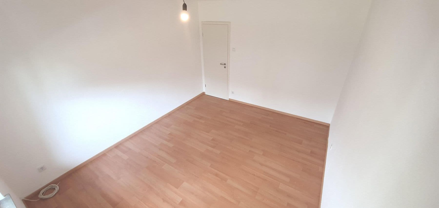 Prenájom bytu 3-izbový 70 m², Mönchengladbach, Severné Porýnie - Westfálsko Prenájom bytu 3-izbový 70 m², Mönchengladbach, Severné Porýnie - Westfálsko
