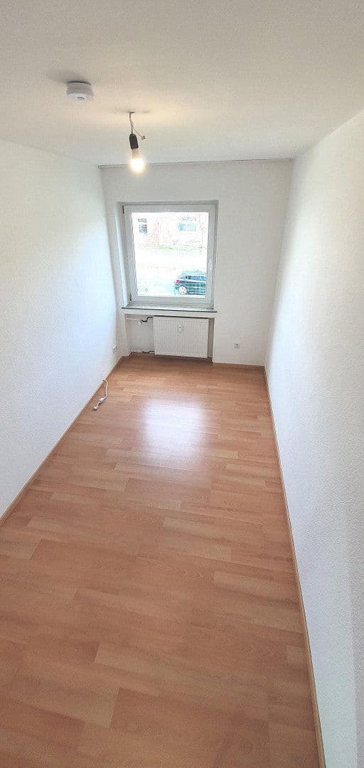 Prenájom bytu 3-izbový 70 m², Mönchengladbach, Severné Porýnie - Westfálsko Prenájom bytu 3-izbový 70 m², Mönchengladbach, Severné Porýnie - Westfálsko