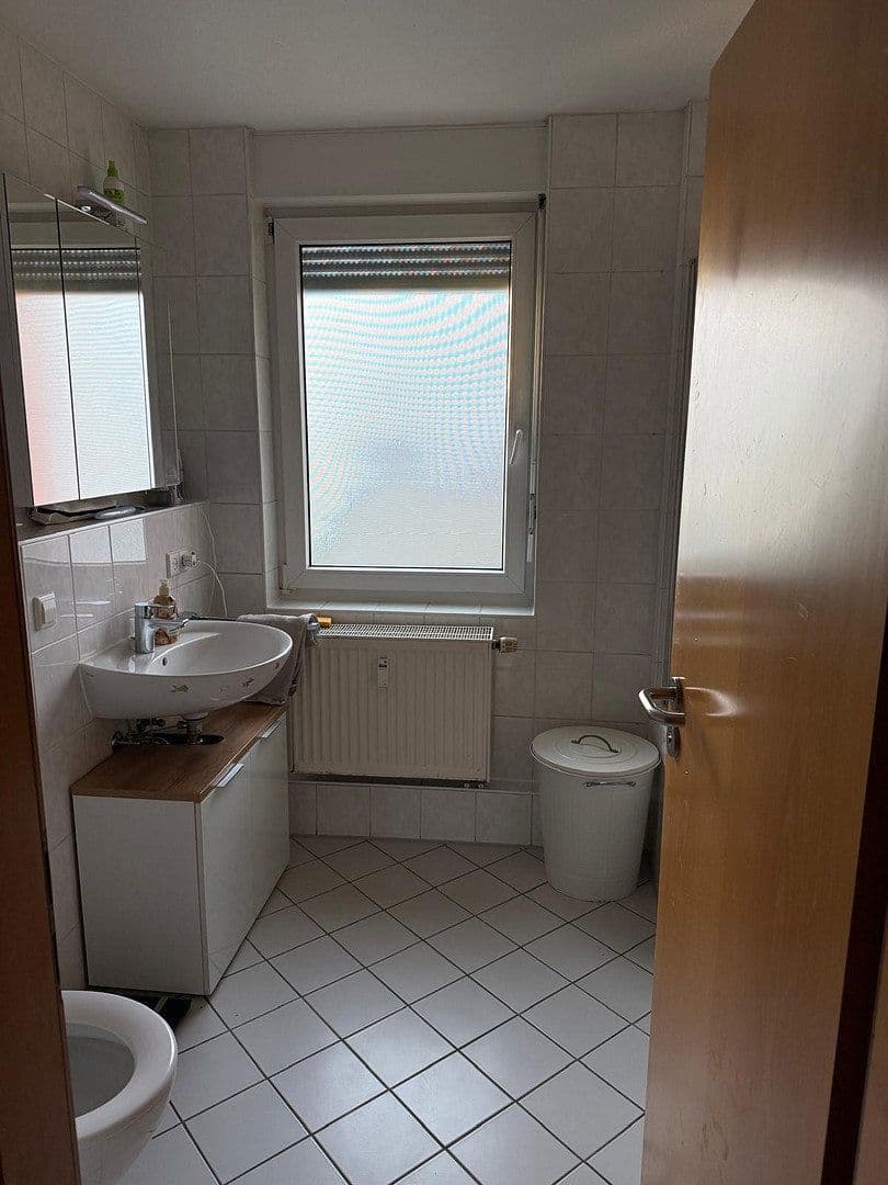 Prenájom bytu 4-izbový 102 m², Weinstadt, Bádensko-Wurttembersko Prenájom bytu 4-izbový 102 m², Weinstadt, Bádensko-Wurttembersko