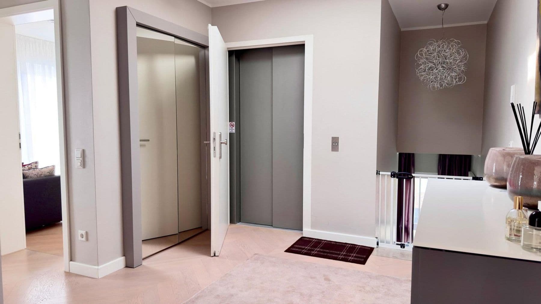 Prenájom bytu 3-izbový 185 m², Hagener Straße 536, Dortmund, Severné Porýnie - Westfálsko Prenájom bytu 3-izbový 185 m², Hagener Straße 536, Dortmund, Severné Porýnie - Westfálsko