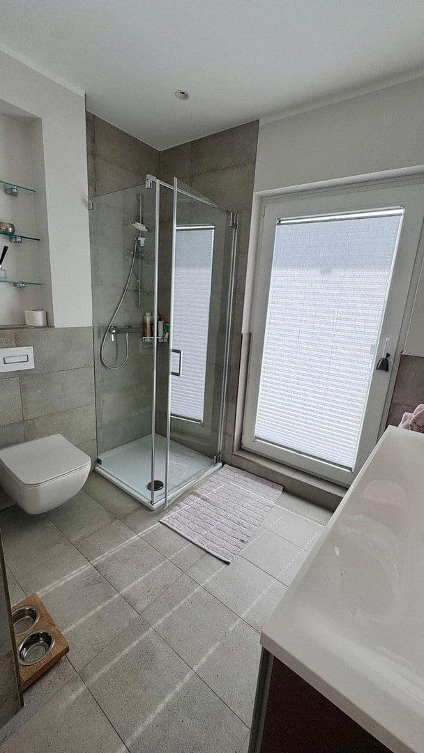 Prenájom bytu 3-izbový 185 m², Hagener Straße 536, Dortmund, Severné Porýnie - Westfálsko Prenájom bytu 3-izbový 185 m², Hagener Straße 536, Dortmund, Severné Porýnie - Westfálsko