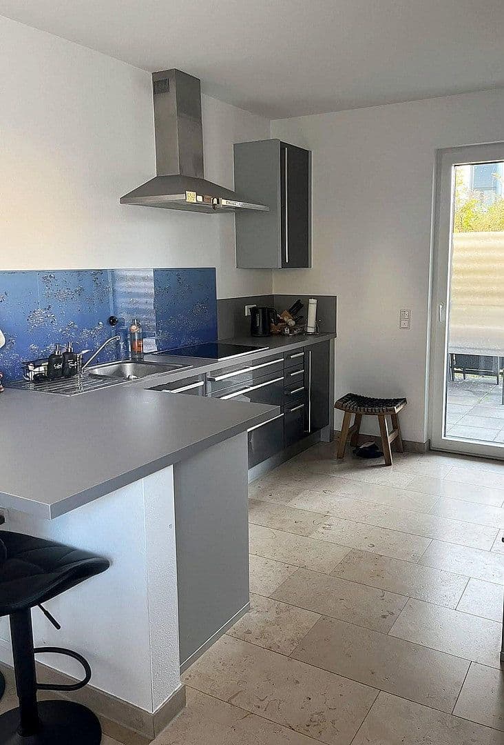 Prenájom bytu 3-izbový 90 m², Godramsteiner Straße 12, Ingolstadt, Bavorsko Prenájom bytu 3-izbový 90 m², Godramsteiner Straße 12, Ingolstadt, Bavorsko