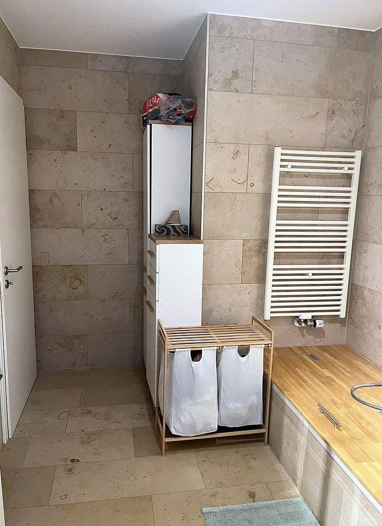 Prenájom bytu 3-izbový 90 m², Godramsteiner Straße 12, Ingolstadt, Bavorsko Prenájom bytu 3-izbový 90 m², Godramsteiner Straße 12, Ingolstadt, Bavorsko