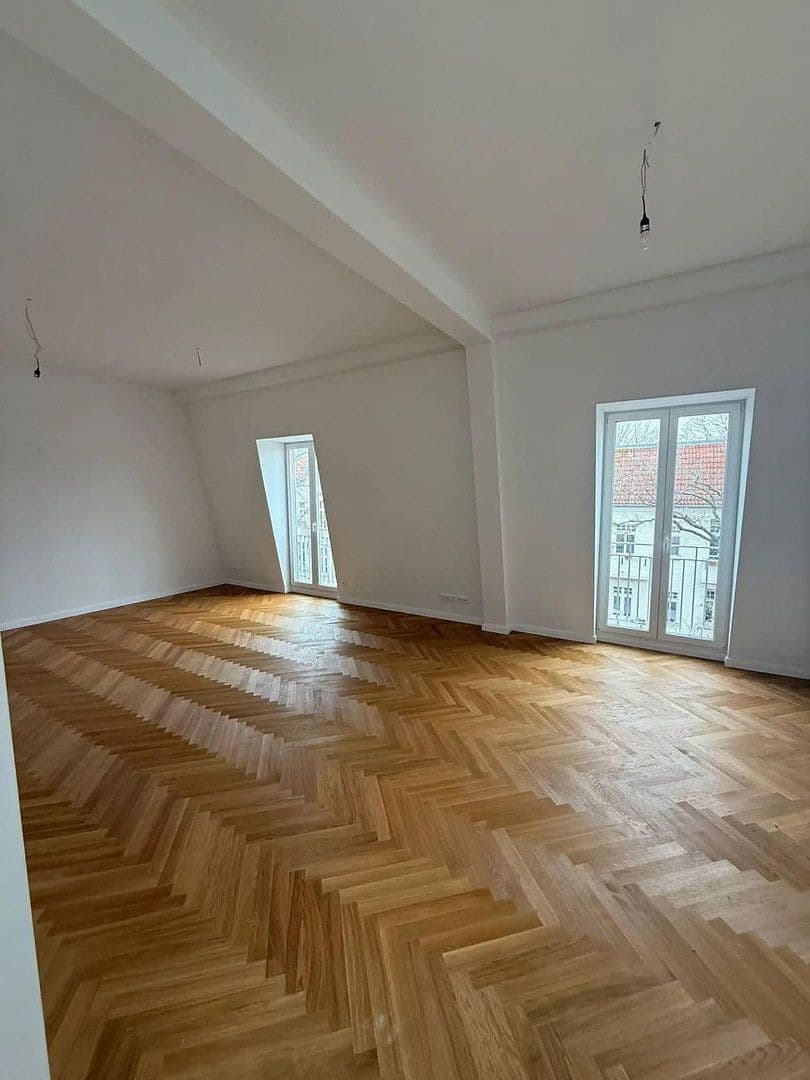 Prenájom bytu 2-izbový 69 m², Wönnichstraße 110, Berlin, Berlín Prenájom bytu 2-izbový 69 m², Wönnichstraße 110, Berlin, Berlín