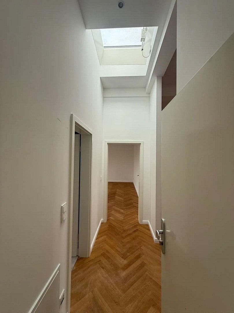 Prenájom bytu 2-izbový 69 m², Wönnichstraße 110, Berlin, Berlín Prenájom bytu 2-izbový 69 m², Wönnichstraße 110, Berlin, Berlín
