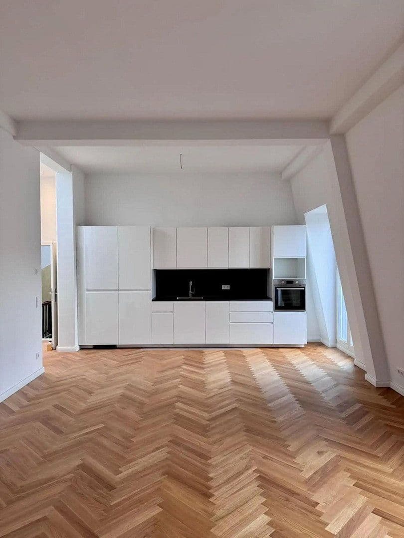 Prenájom bytu 2-izbový 69 m², Wönnichstraße 110, Berlin, Berlín Prenájom bytu 2-izbový 69 m², Wönnichstraße 110, Berlin, Berlín
