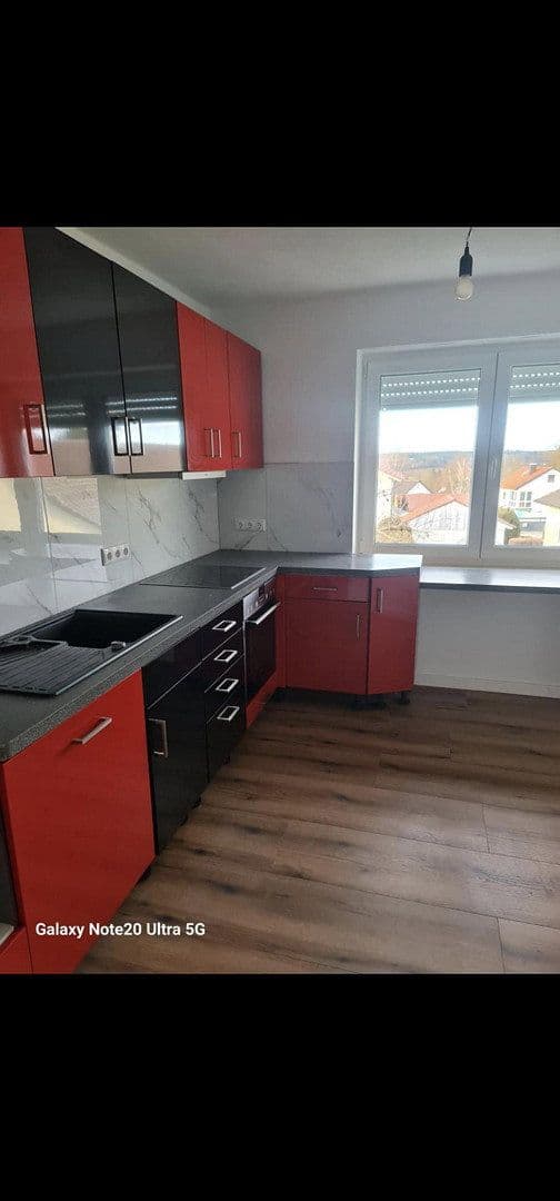 Prenájom bytu 4-izbový 107 m², Birkenstr. 3, Neufahrn in Niederbayern, Bavorsko Prenájom bytu 4-izbový 107 m², Birkenstr. 3, Neufahrn in Niederbayern, Bavorsko