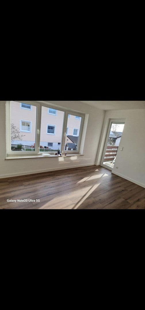 Prenájom bytu 4-izbový 107 m², Birkenstr. 3, Neufahrn in Niederbayern, Bavorsko Prenájom bytu 4-izbový 107 m², Birkenstr. 3, Neufahrn in Niederbayern, Bavorsko