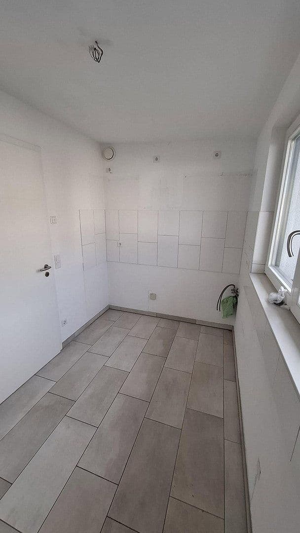 Prenájom bytu 2-izbový 63 m², Düsseldorf, Severné Porýnie - Westfálsko Prenájom bytu 2-izbový 63 m², Düsseldorf, Severné Porýnie - Westfálsko