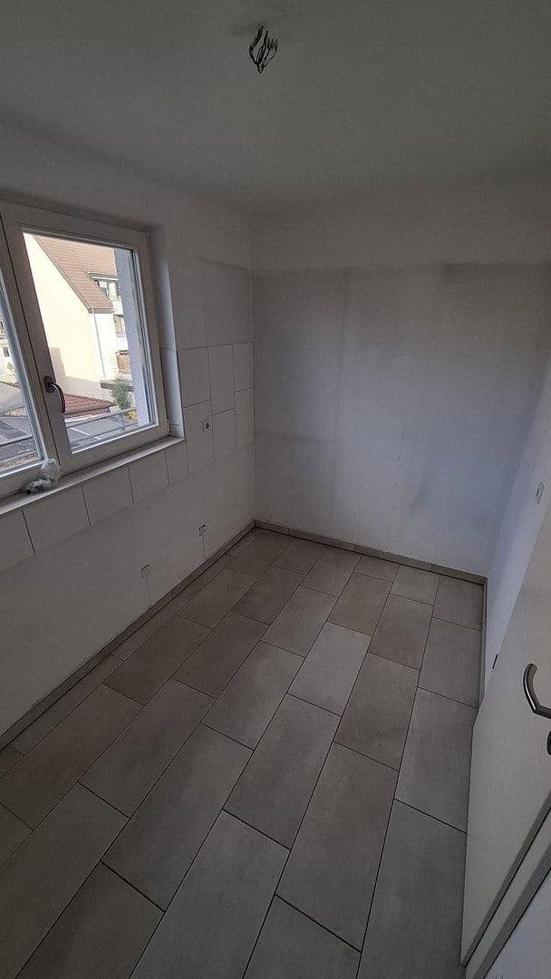 Prenájom bytu 2-izbový 63 m², Düsseldorf, Severné Porýnie - Westfálsko Prenájom bytu 2-izbový 63 m², Düsseldorf, Severné Porýnie - Westfálsko