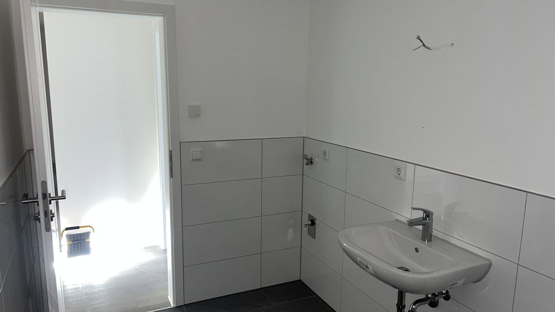 Prenájom bytu 4-izbový 103 m², Ludwigshafen, Porýnie-Falcko Prenájom bytu 4-izbový 103 m², Ludwigshafen, Porýnie-Falcko
